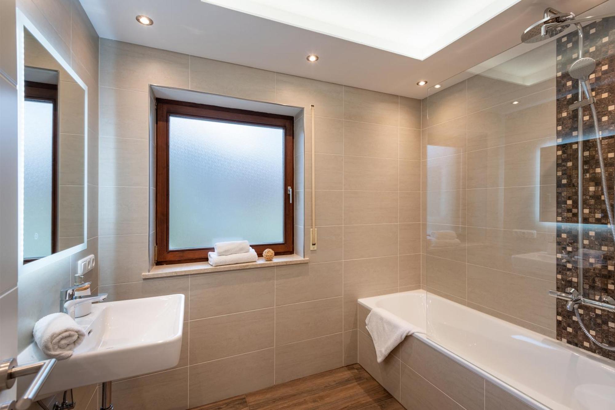 Ferienhaus Wildbarren - Alpenmagie Suites Oberaudorf Buitenkant foto